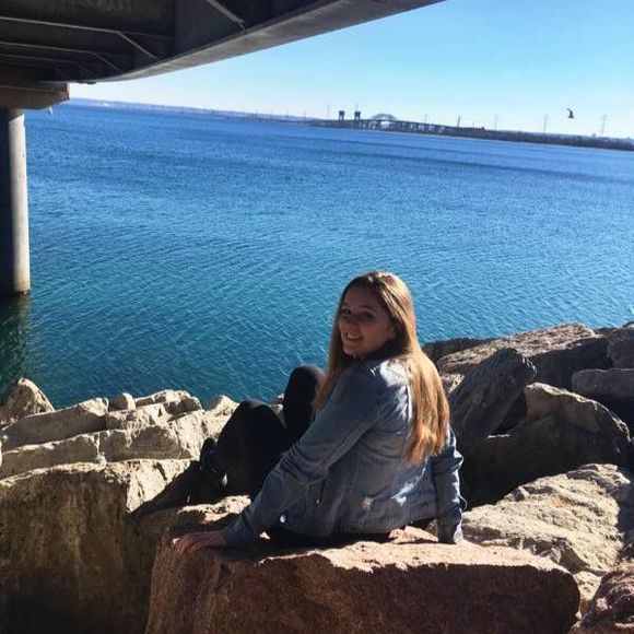 Meet your Posher, Nikki - Picture 1 of 1